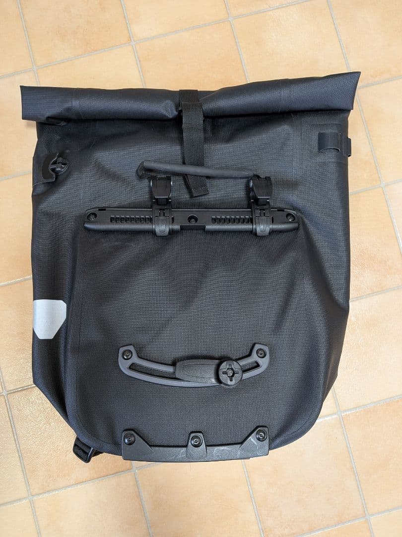 Ortliebオルトリーブヴァリオ(vario) 20L ブラック QL2.1