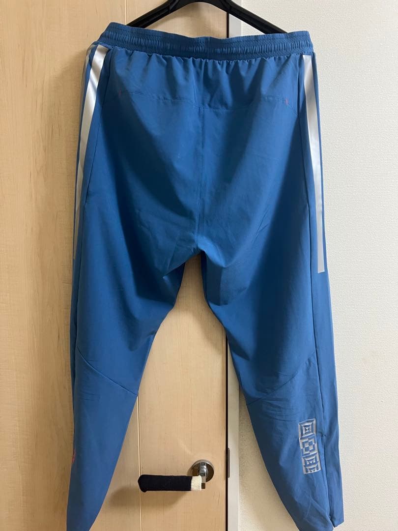 adidas アディゼロ　駅伝ランニングジャケット&パンツ