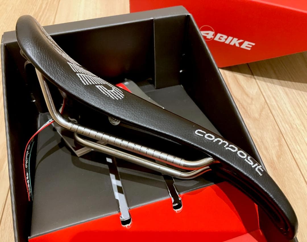 Selle SMP Composit サドル