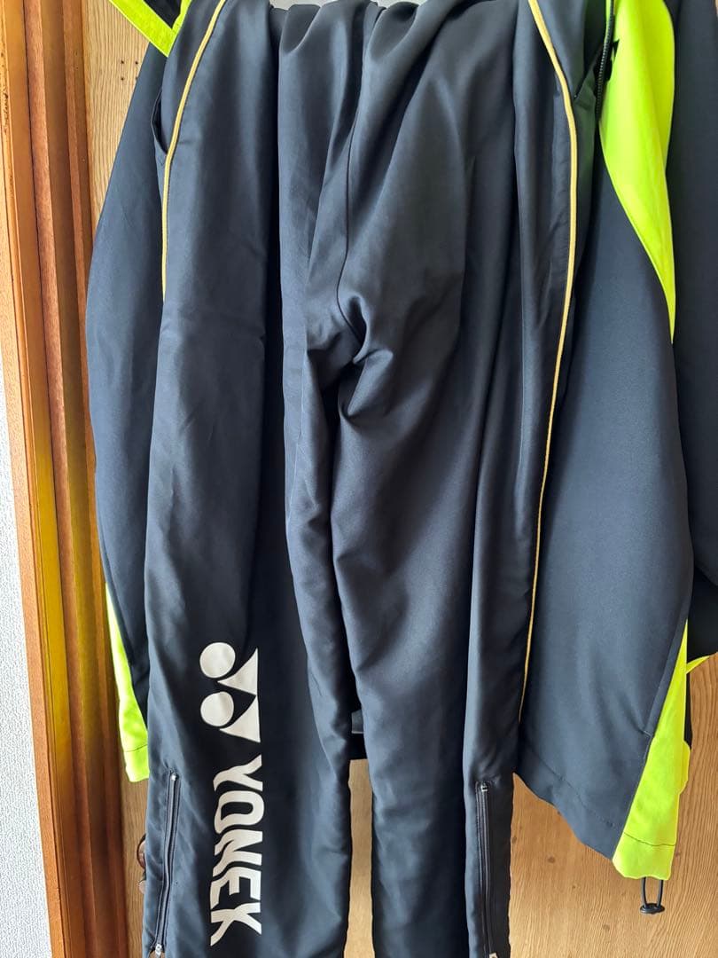 YONEX ウインドブレーカー　ネオンイエロー