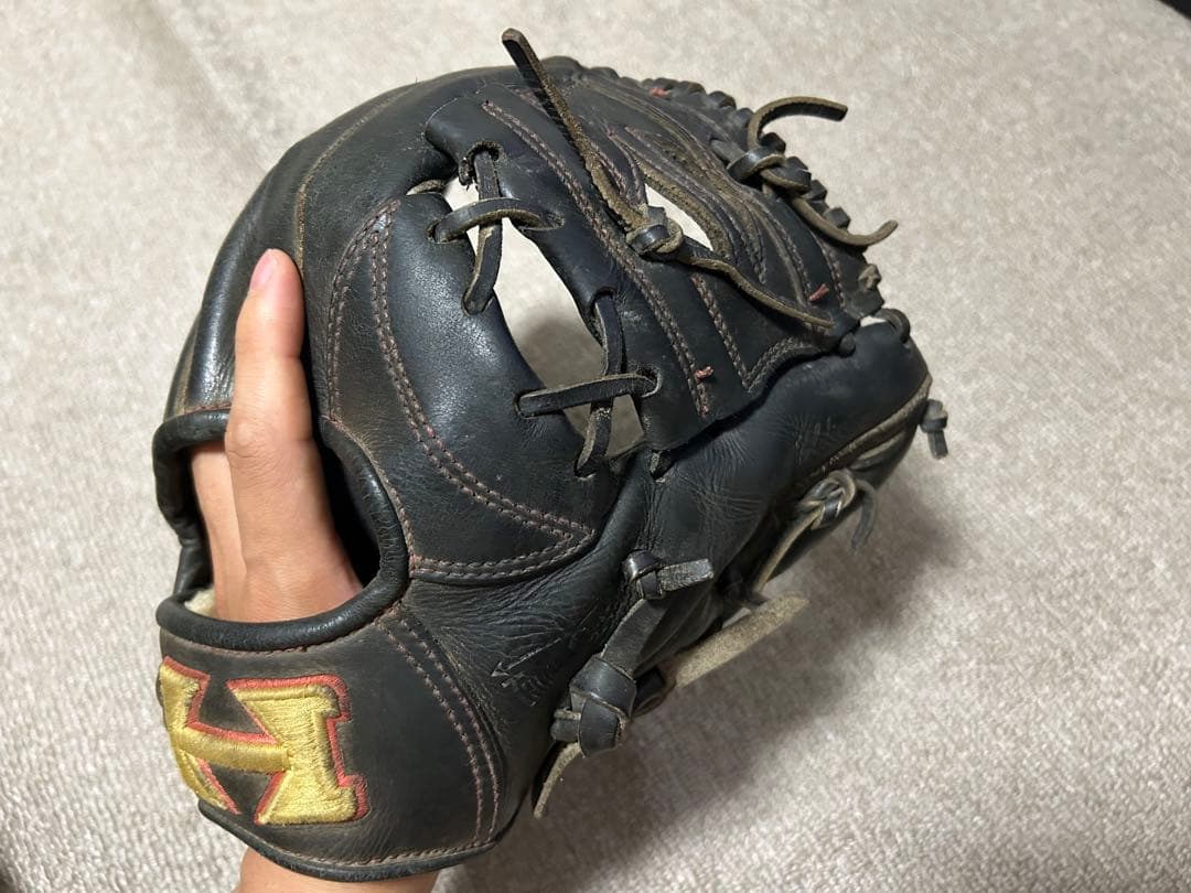 ハイゴールド内野用グローブ