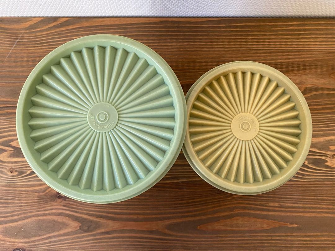 Vintage Tupperwareオリーブグリーン保存容器4個セット