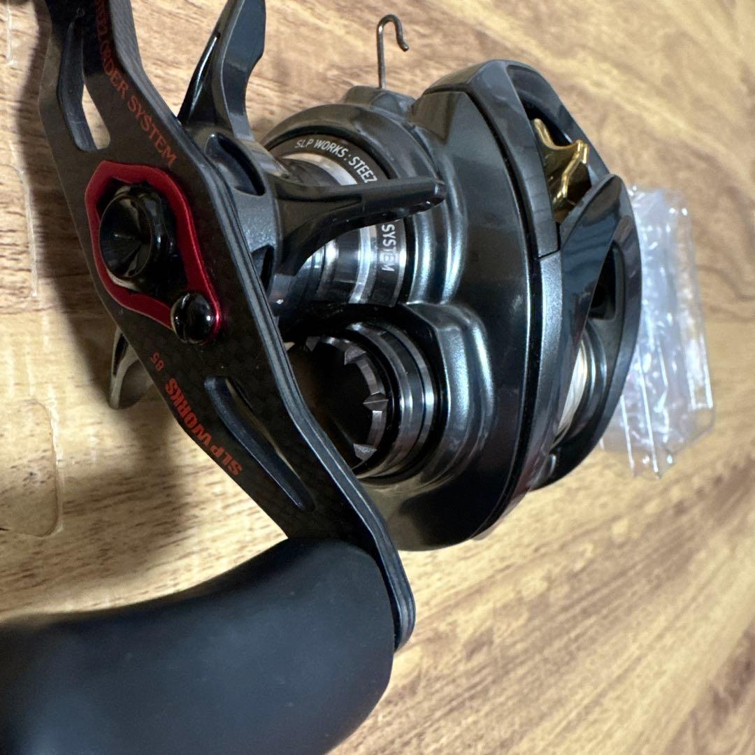 スティーズCT SV TW 103SHL ベイトリール 左ハンドル