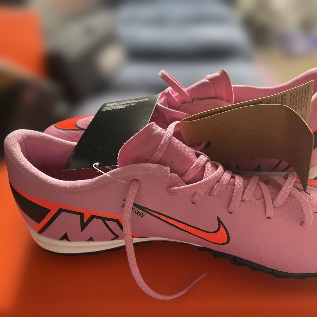 新品タグ付き　Nike ズームヴェイパー16アカデミーTF ￼27cm