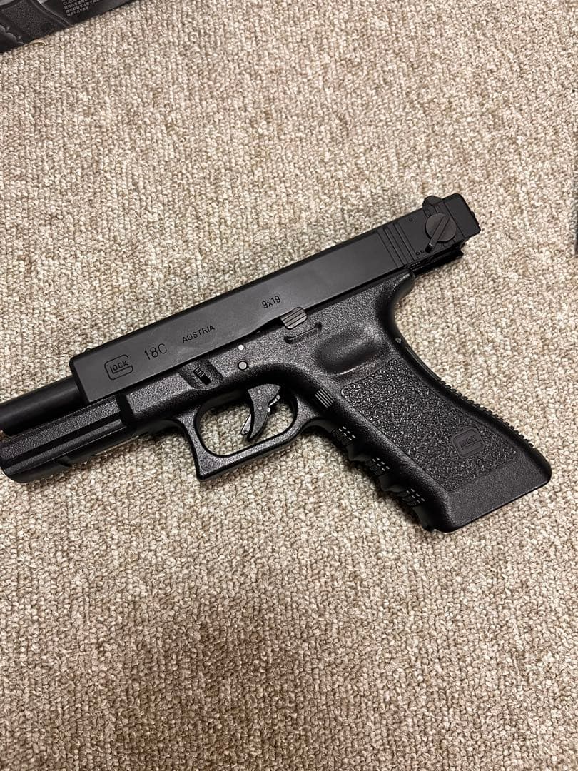 東京マルイ　G18C ガスブロ　箱付き