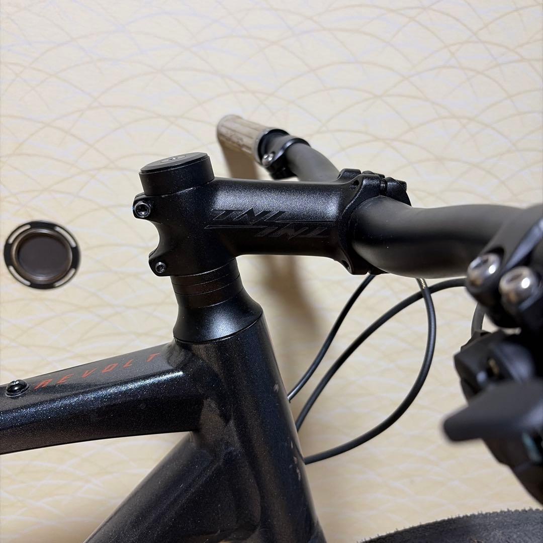 引取り 発送 Giant revolt2 Sサイズ フラットバー 1×10s仕様