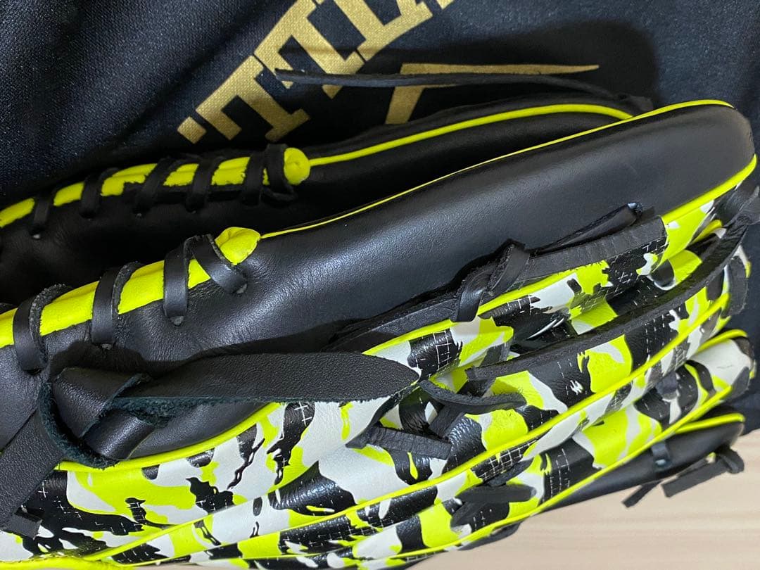 【早い者勝ち】アンダーアーマー CAMO 軟式外野用 限定モデル