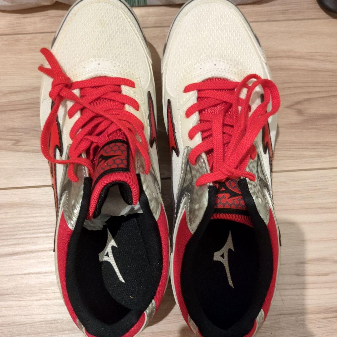【新品】Mizuno スパイクシューズ25.5ブレイブウィング3