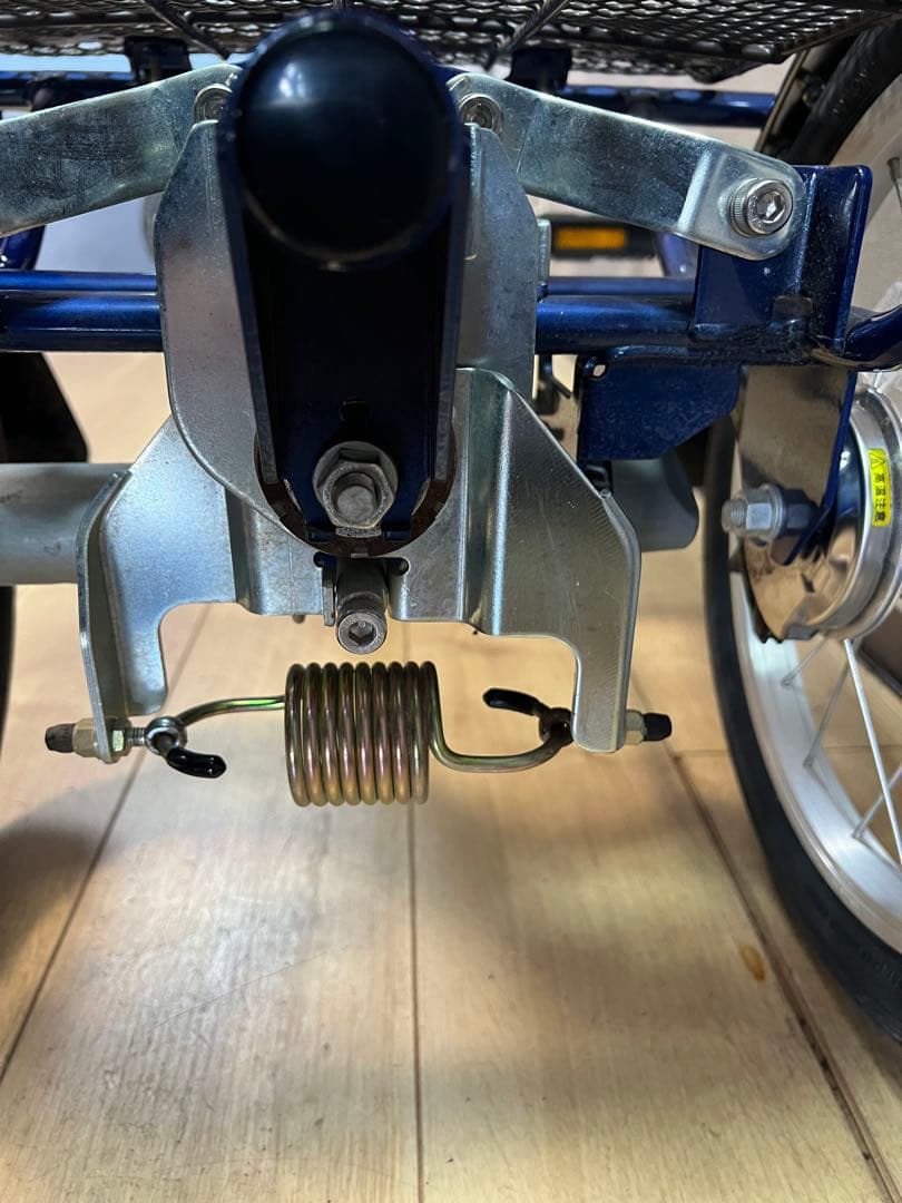 ほぼ新品 パナソニックの電動アシスト三輪自転車 バッテリー16.0Ah