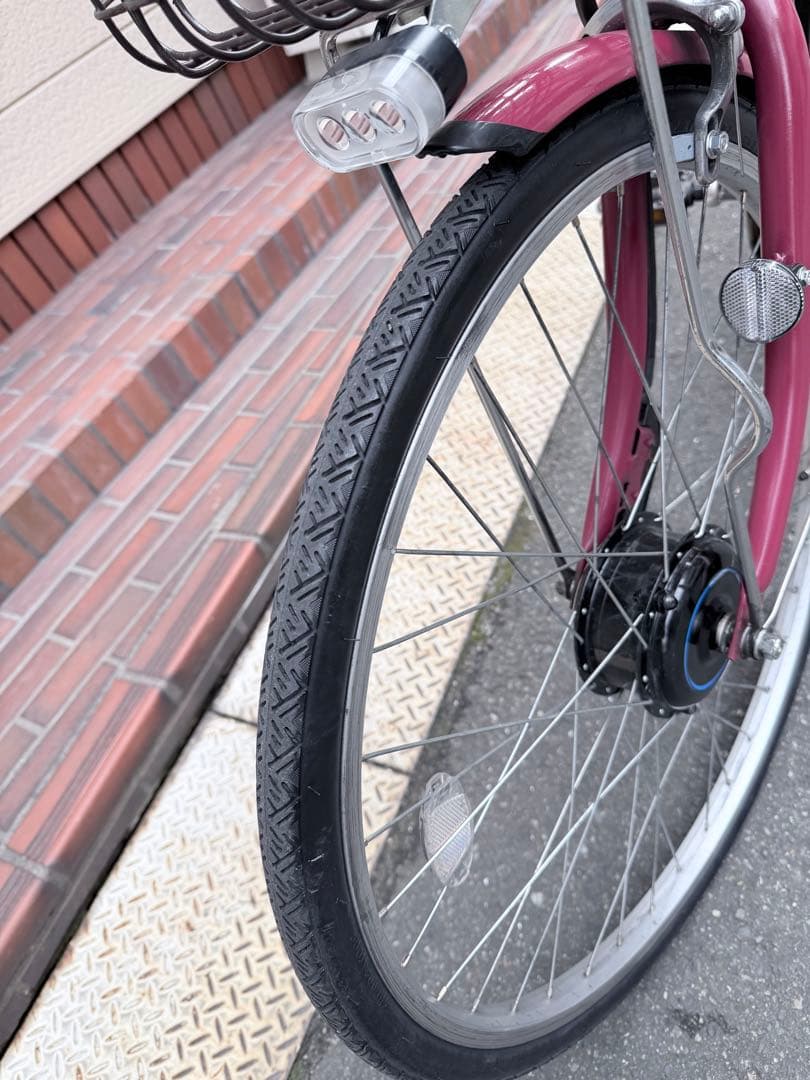 大阪府　ブリヂストン　電動アシスト自転車 ワインレッド 前カゴ付き