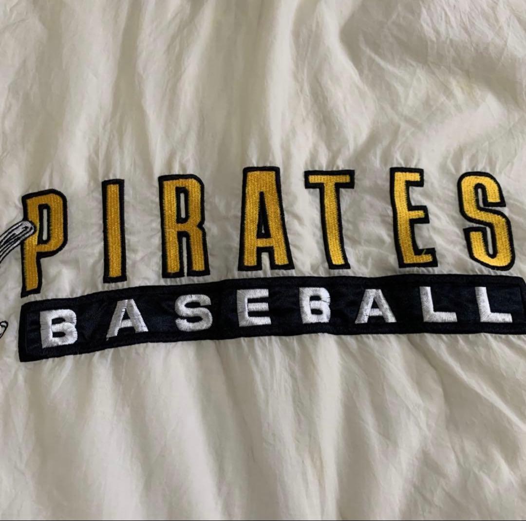 MLB pirates パイレーツ　プルオーバー　ナイロン starter