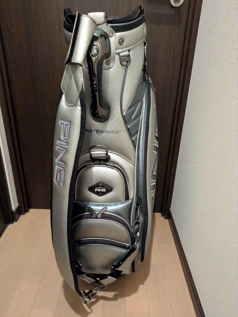 PINGキャディバッグ　シルバー×ブラック