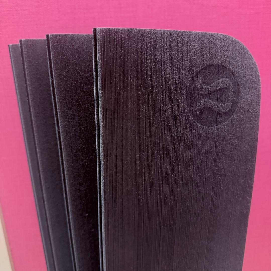 Lululemon 折りたたみ　ヨガ　マット　黒