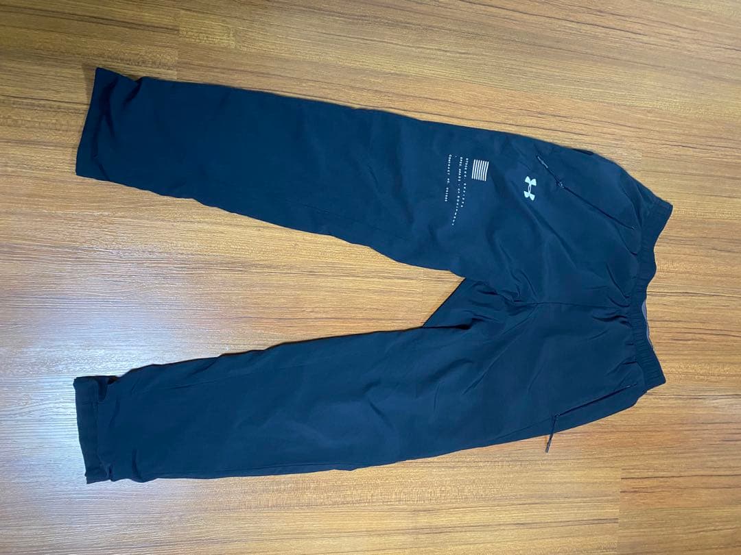 Under Armour フード付きジャケット 、パンツセットブラック