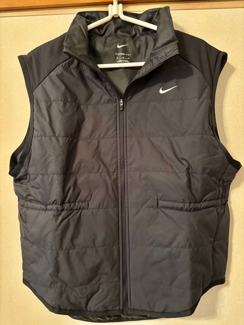 【新品】✨Nike ブラック ジップアップベスト✨【お値下げ】