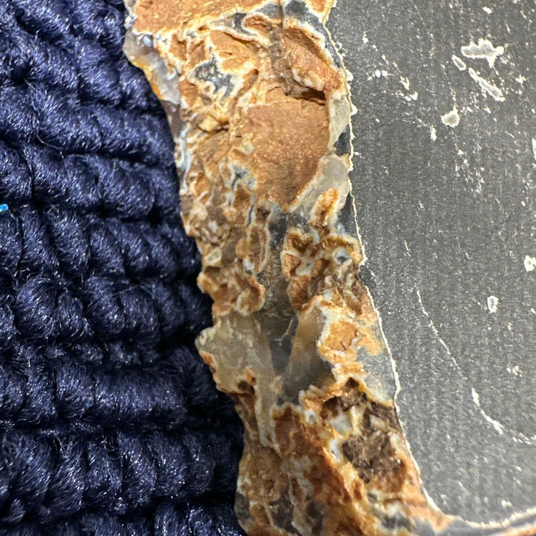 1面研磨の原石