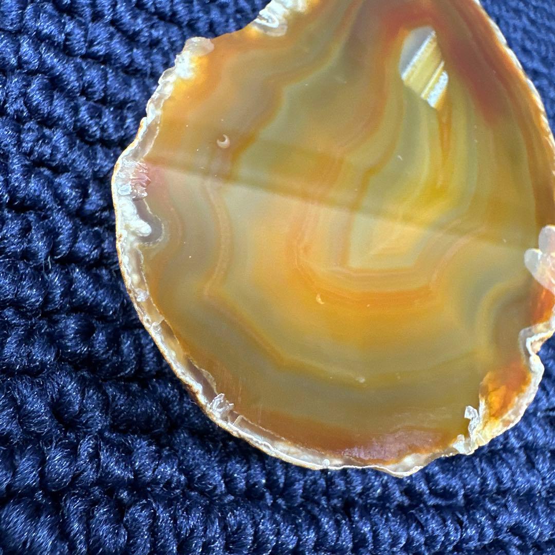 1面研磨の原石