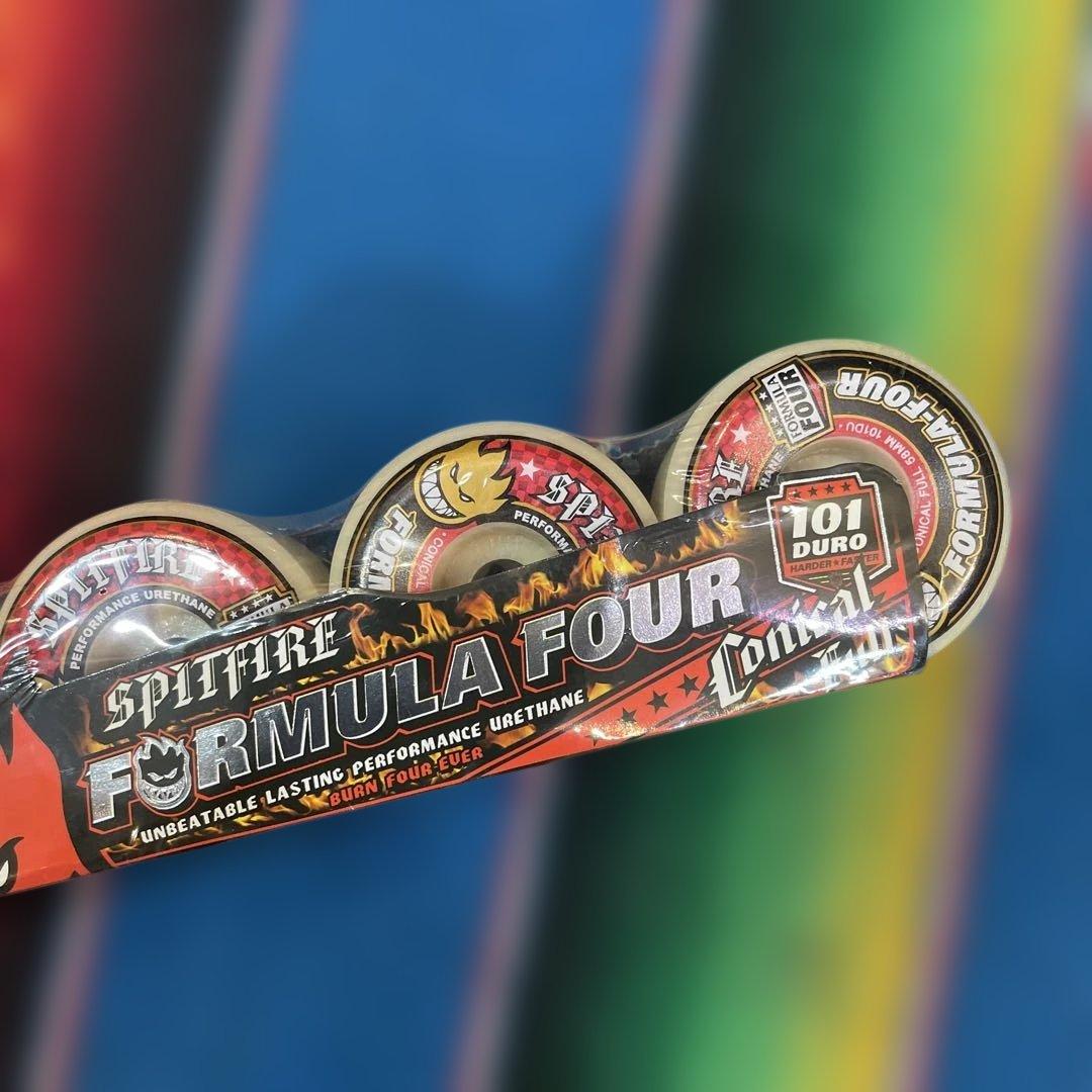 Spitfireフォーマル4コニカルフル58mm101aウィール 定価9,350