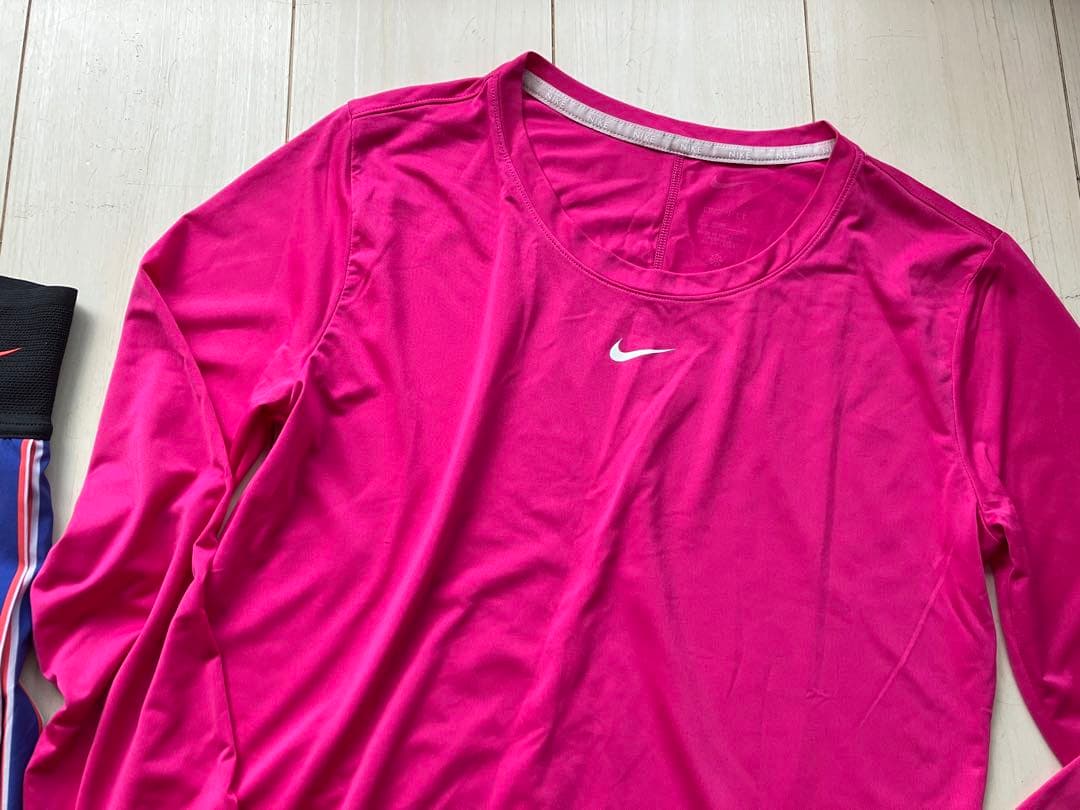 NIKEナイキ＊ビクトリースコートブライトピンクのロングスリーブシャツ上下セット