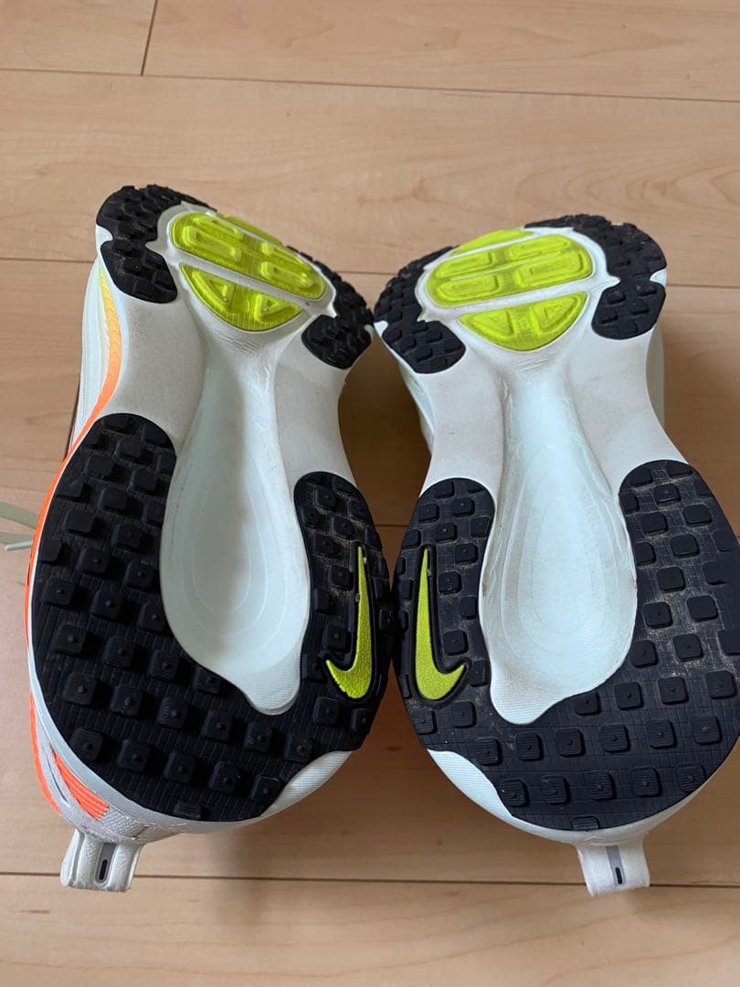 NIKEボメロ18