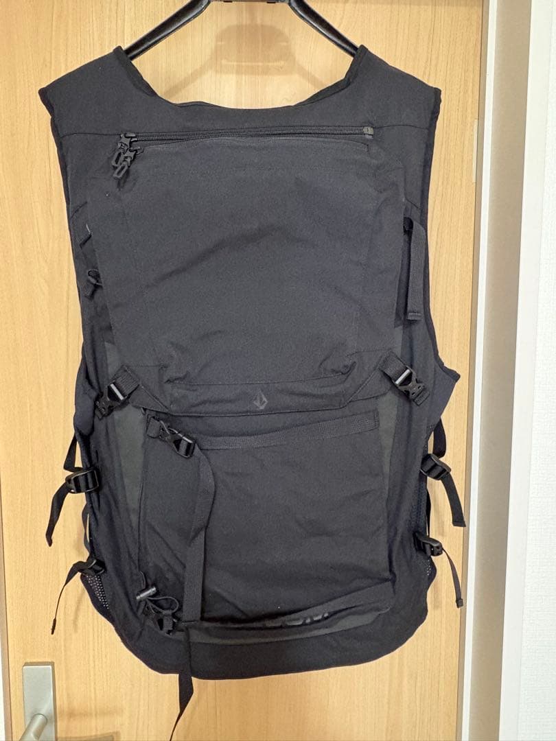 【新品】ボルコム VOLCOM Iguchi Slack Vest Mサイズ
