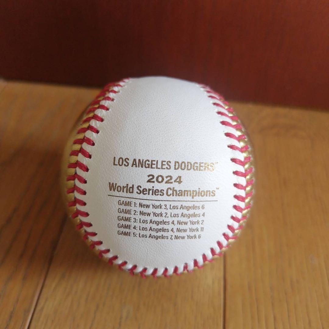 大谷翔平 2024年 ワールドシリーズ制覇ロゴ入り 直筆サインボール