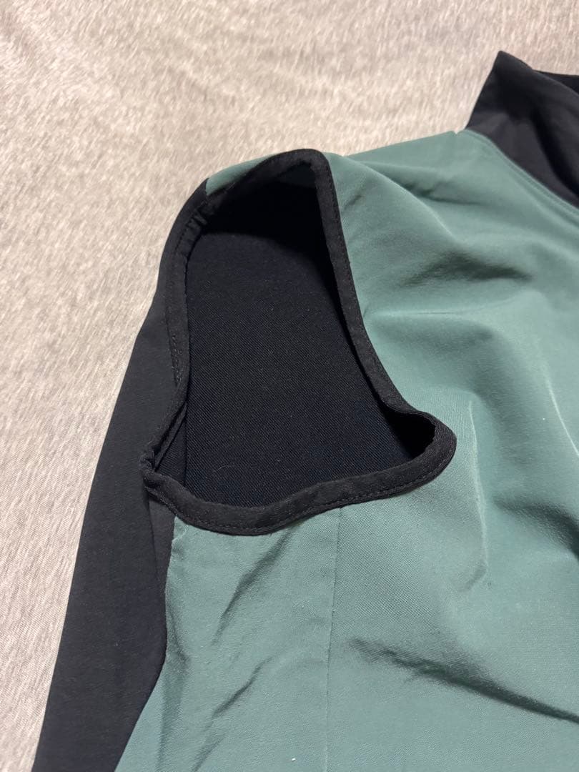 【希少】patagonia パタゴニア ハイブリッド ジップアップベスト L
