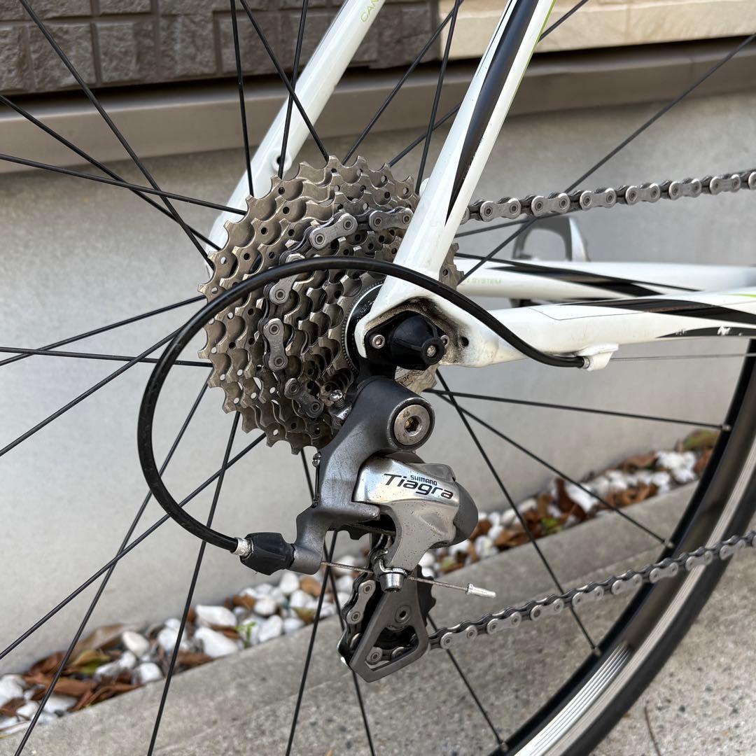 【未使用に近い】cannondale キャノンデール CAAD8 tiagra