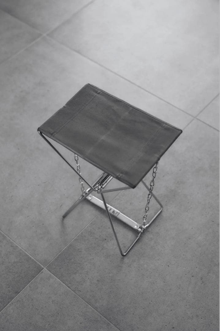 【中古】Universal Stool - Silver & Wood Tray
