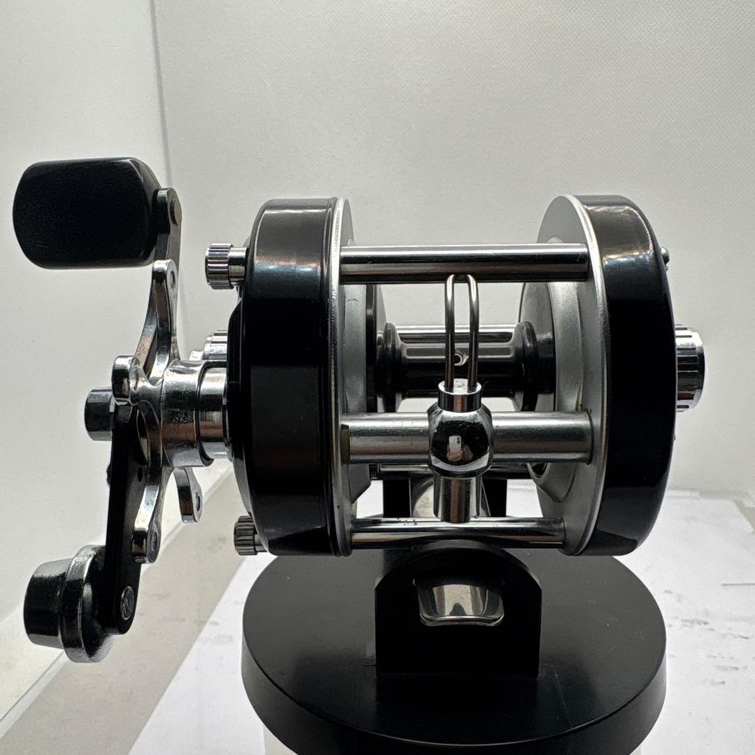 Daiwa ミリオネア3Ｈベイトリール 専用袋付き