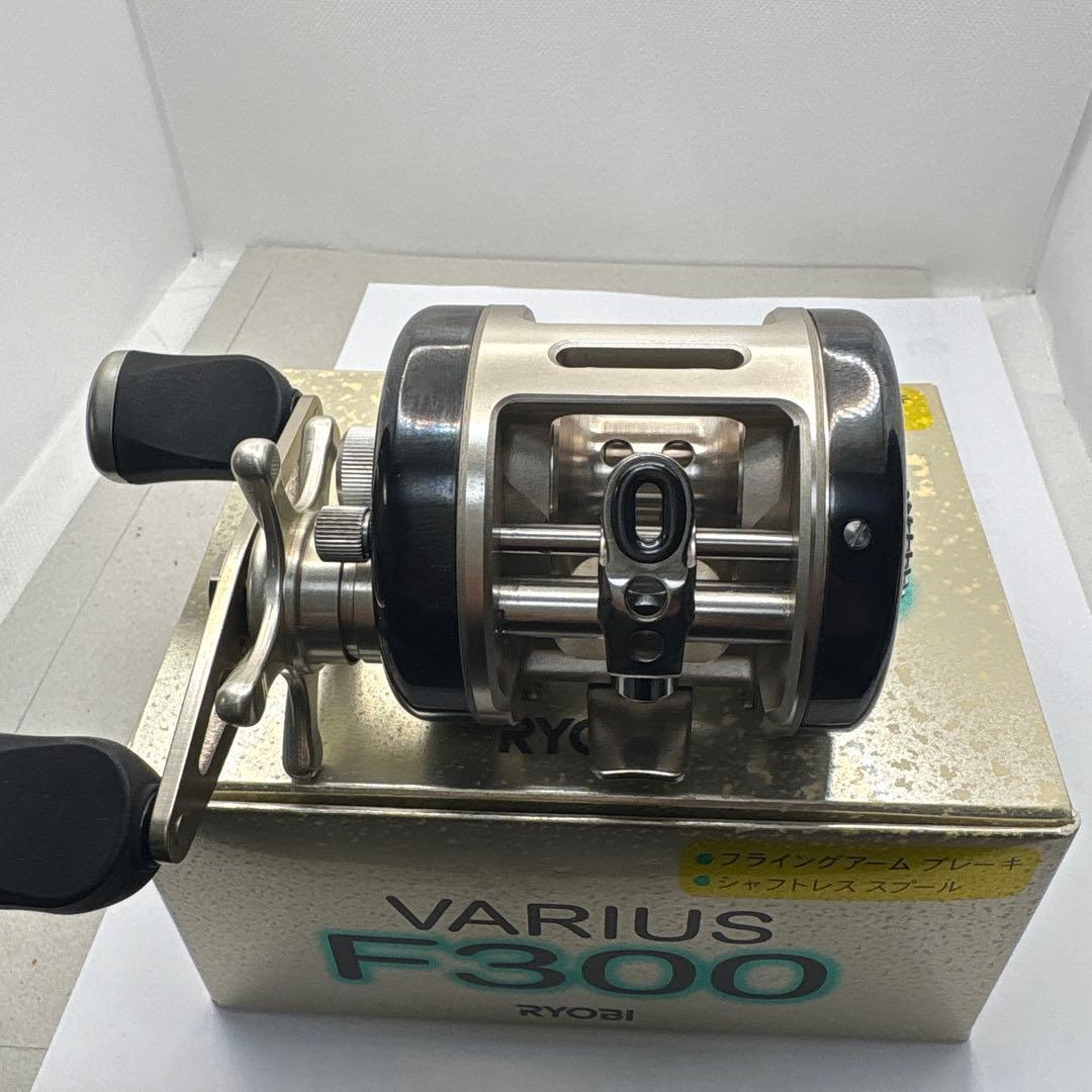 け*わ様 RYOBI VARIUS F300 ベイトリール