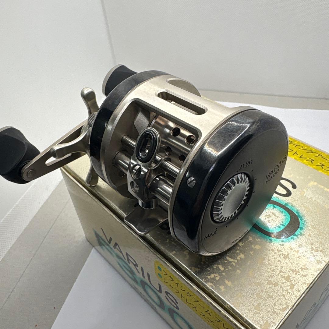 け*わ様 RYOBI VARIUS F300 ベイトリール
