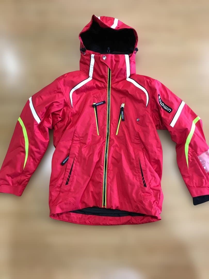ゴールドウイン　中綿入りストレッチウエア上下セット　XS　美品
