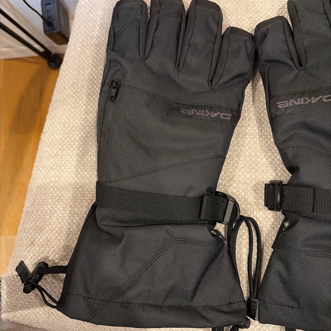 DAKINE　ダカイン　TITAN GORE-TEX　スノーグローブ Lサイズ