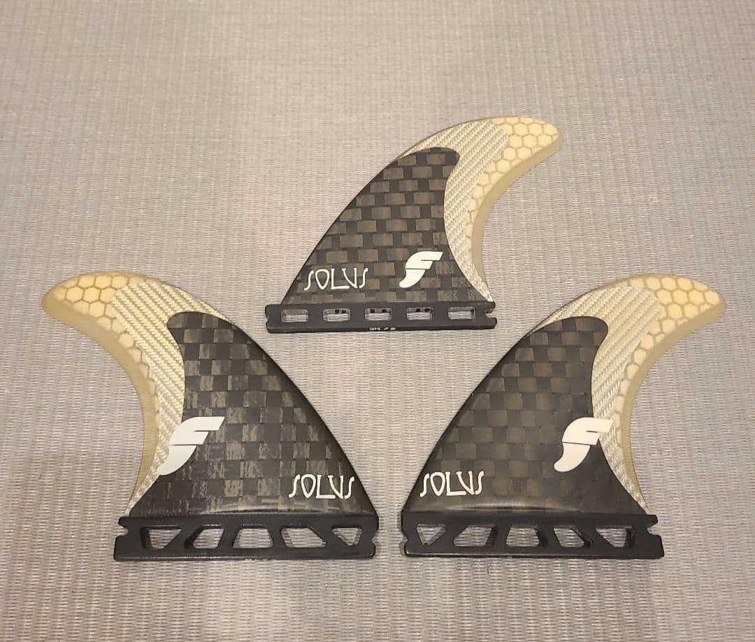 FUTURES SOLUS フューチャーフィン 美品