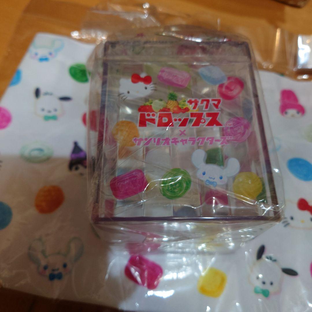 ハローキティ未使用サクマミニ手提げ＆アクリル？小物入れ含む2点セット①2023年