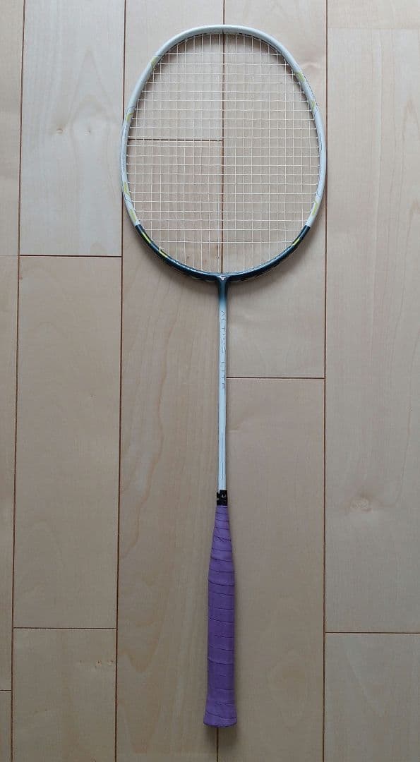 バドミントン　ラケット　MIZUNO ALTIUS LITE