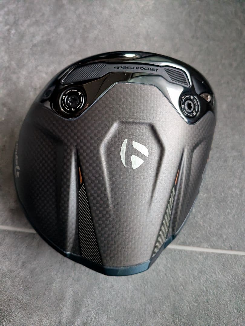 ●超美品　日本仕様●テーラーメイド　Qi4d ドライバー 9度　ヘッド
