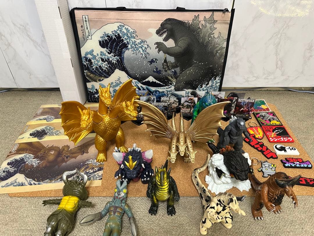 ゴジラ　ウルトラマンソフビ、グッズセット