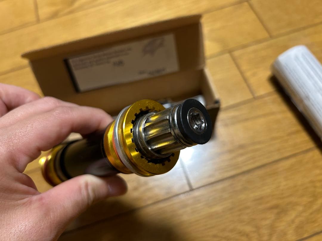 RACEFACE BB isis 新品未使用