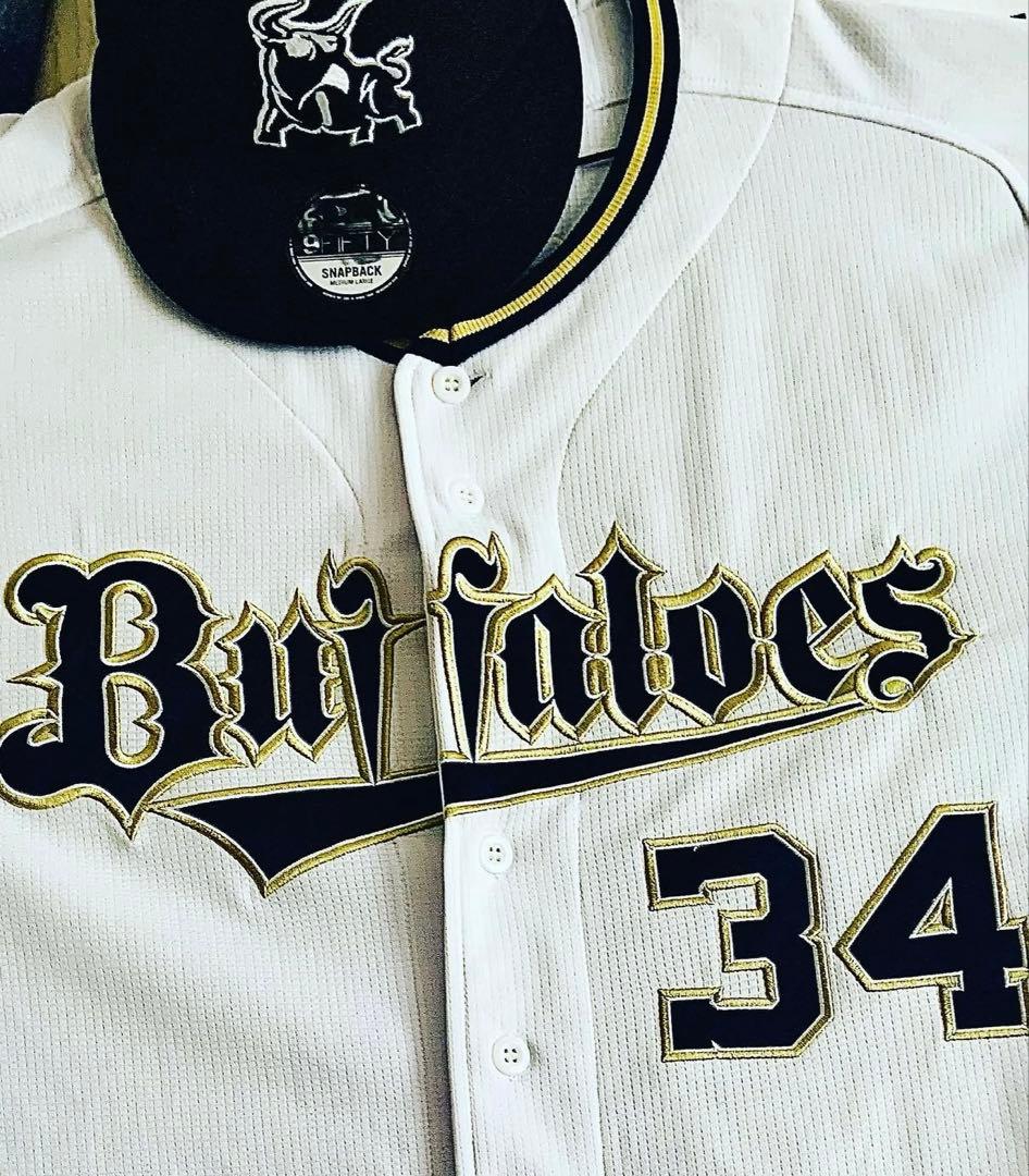 Buffaloes 吉田正尚選手 34番　ユニフォーム