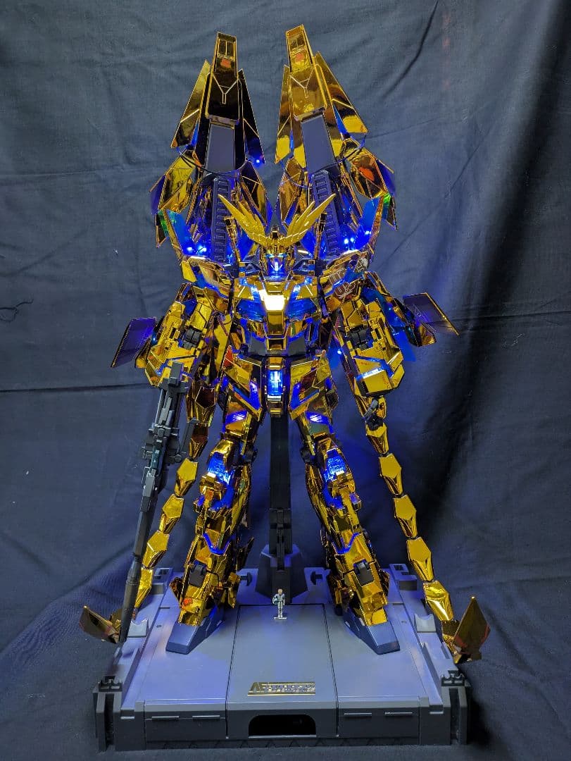 1/60 PG ユニコーンガンダム３号機フェネクス（ナラティブＶｅｒ．）LED付