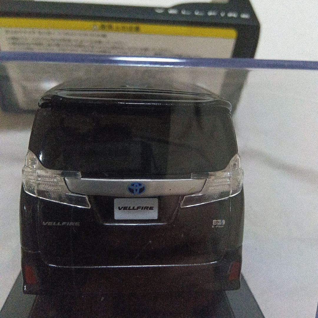 トヨタ ヴェルファイア 1/30 カラーサンプル B