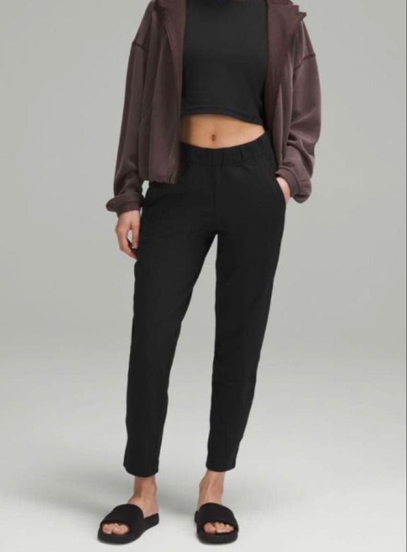 Lululemon スリムフィット プルオンミッドライズパンツアジアフィット
