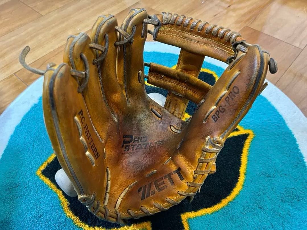 ZETTプロステイタス硬式用オーダー、左用　外野手、オールラウンド 硬式グローブ