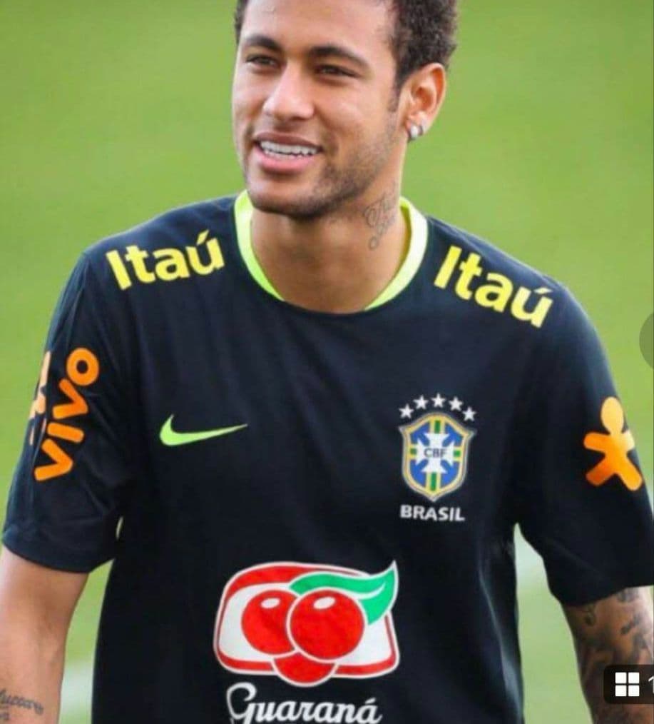 ナイキ　ブラジル代表　ユニフォーム