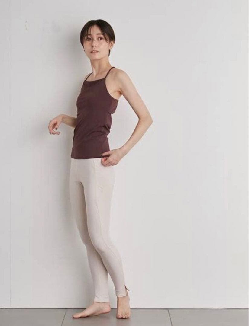 0サイズ☆【 emmi yoga 】サステナレッチレギンス ピンクベージュ