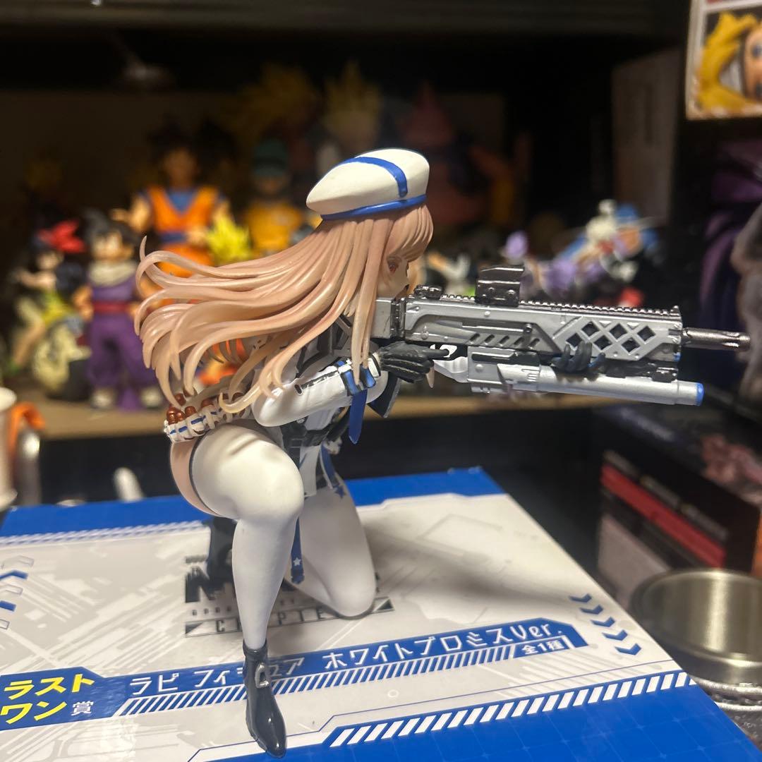 一番くじ　NIKKE ラストワン　ラピ　フィギュア