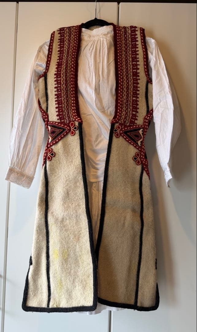 フォークダンス衣装　アルバニア現地購入品