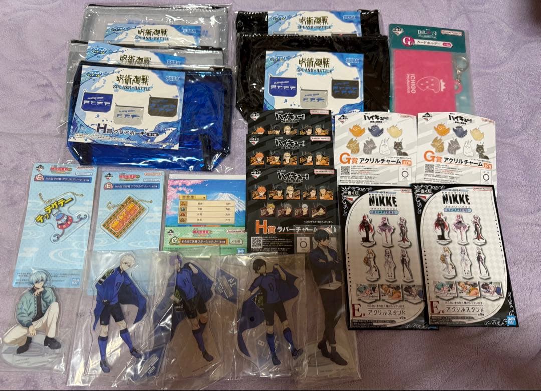 アニメグッズ まとめ売り 125点 ダンボール100サイズ
